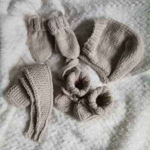 wełniany komplet dziecięcy