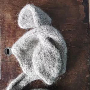 czapka wełniana z uszami